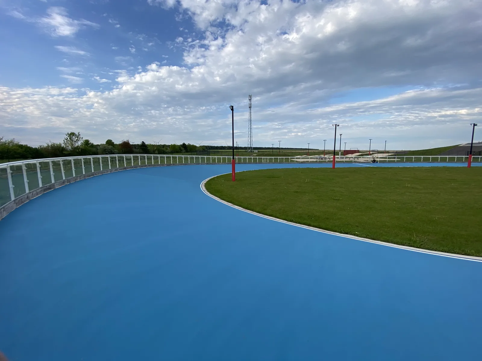 Revêtement sol sportif en résine synthétique coulée